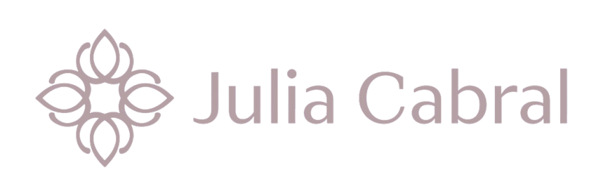 Dra Júlia Cabral Médica Gastroenterologia Salvador